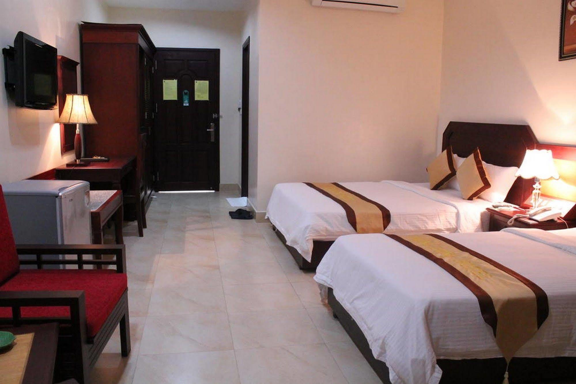 Hung Long Harbour Hotel Cat Ba Dong Khe Sau Extérieur photo
